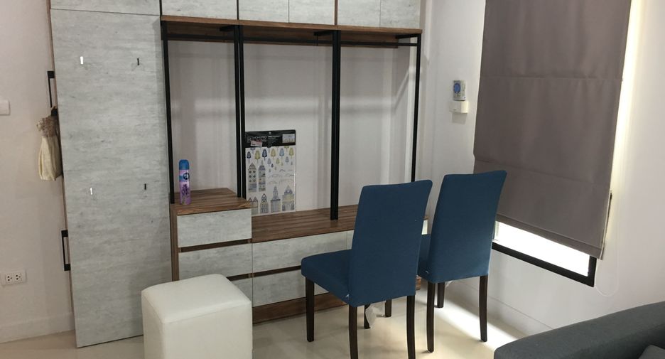 For sale 3 bedrooms house in Si Racha, Chonburi