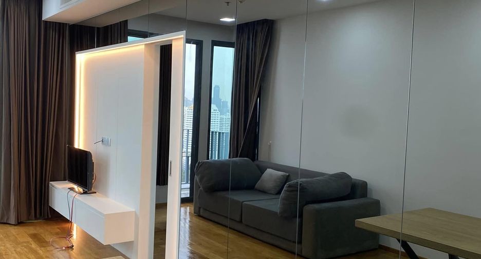 For rent 2 bedrooms condo in Khlong Toei, Bangkok