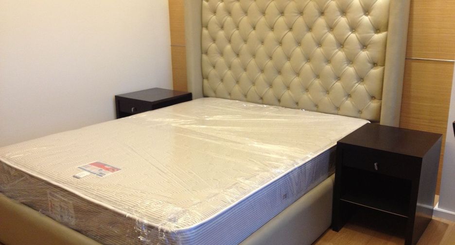 For rent 3 bedrooms apartment in Watthana, Bangkok