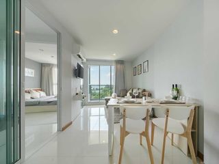 À vendre 1 chambre condo à Si Racha, Chonburi
