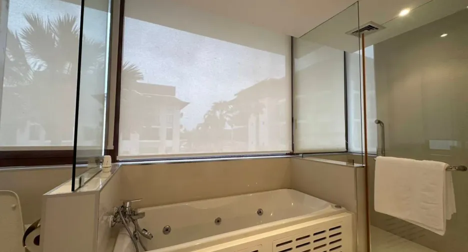 For sale and for rent 2 bedrooms condo in Mueang Phuket, Phuket