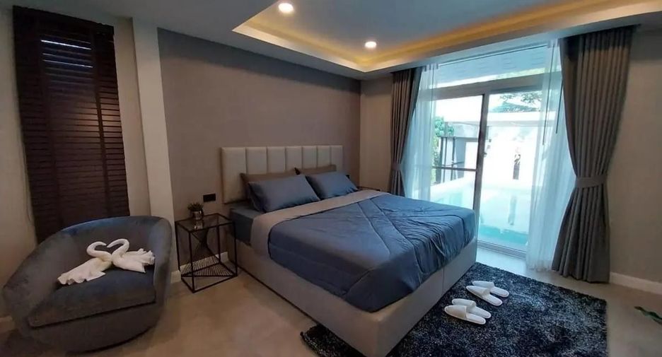 For sale 4 bedrooms villa in Bang Lamung, Chonburi