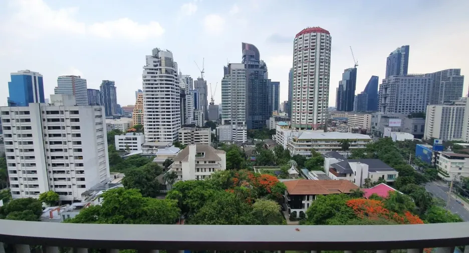 For rent 1 bed condo in Watthana, Bangkok
