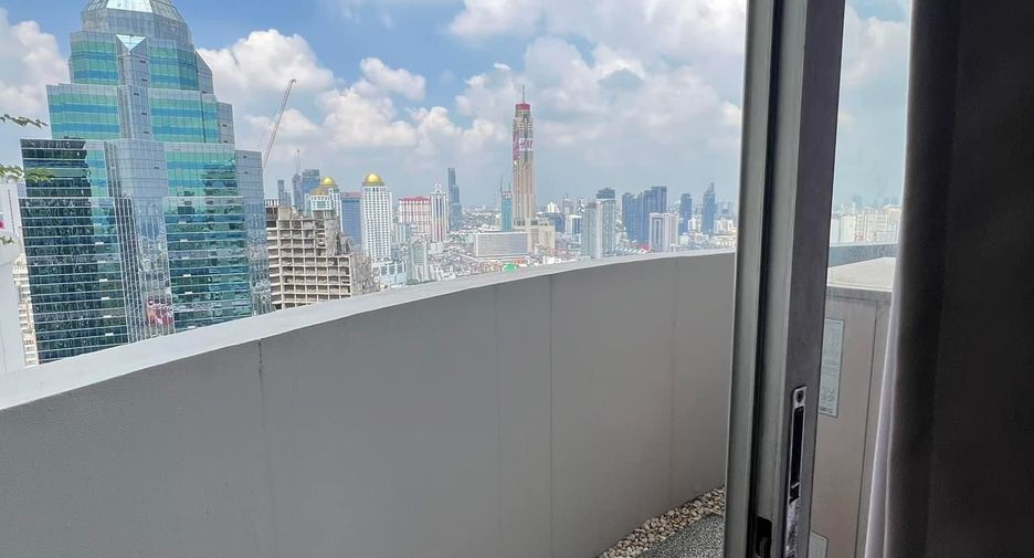 For rent 2 bedrooms condo in Watthana, Bangkok