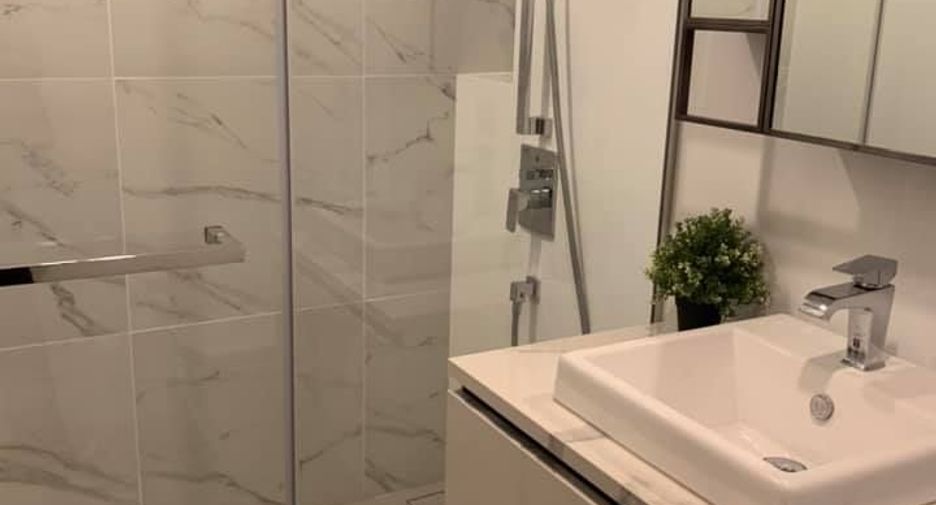 For rent 1 bed condo in Phra Khanong, Bangkok