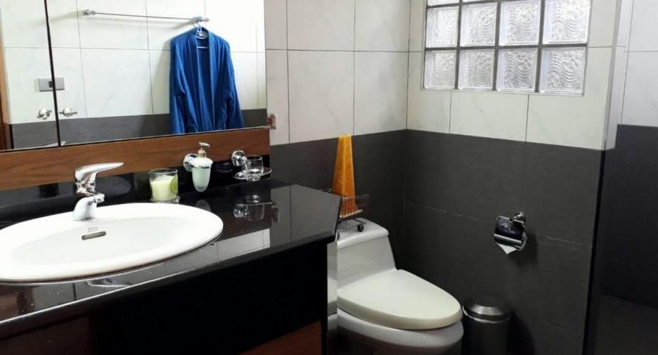 À vendre 4 chambres maison à Bang Lamung, Chonburi