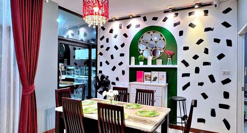 À vendre 3 chambres villa à Bang Lamung, Chonburi
