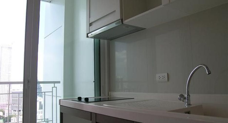 Condo en alquiler de estudio en Sathon, Bangkok