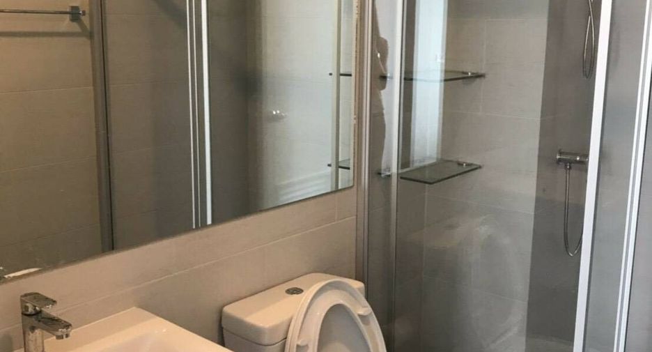 For sale 1 bed condo in Si Racha, Chonburi