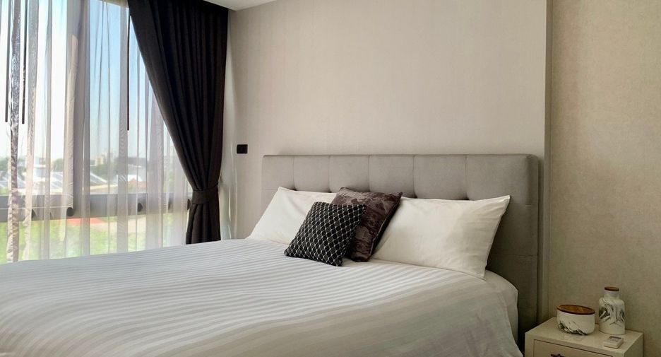 For rent 2 bedrooms apartment in Watthana, Bangkok