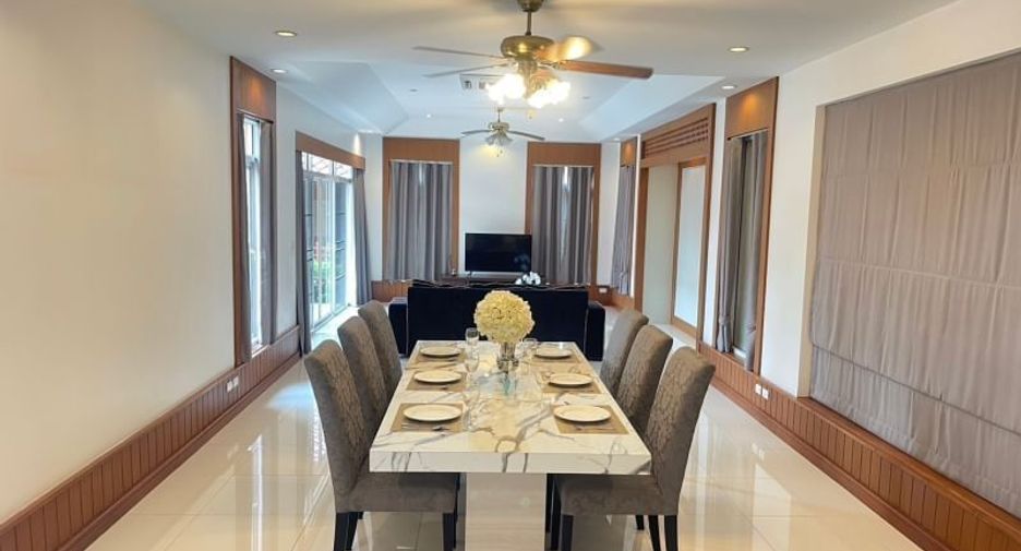 À louer 3 chambres villa à Bang Lamung, Chonburi