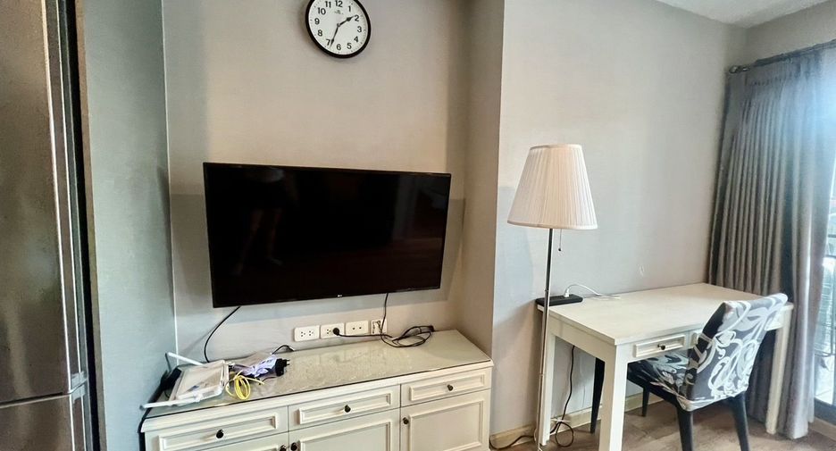 Condo en alquiler de 1 habitaciones en Phra Khanong, Bangkok