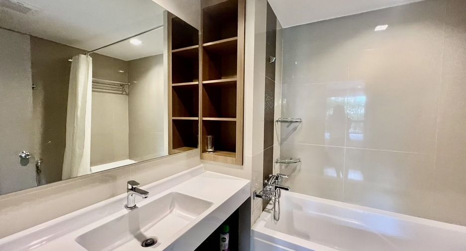 Condo en alquiler de 1 habitaciones en Phra Khanong, Bangkok