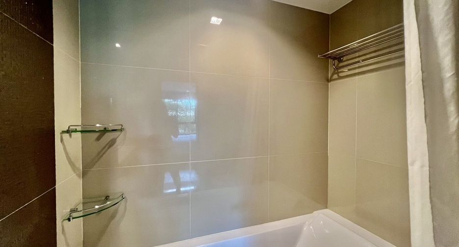 Condo en alquiler de 1 habitaciones en Phra Khanong, Bangkok