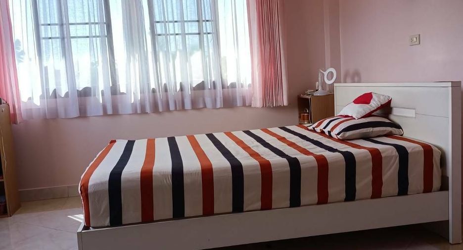 For sale 3 bedrooms house in Sattahip, Pattaya