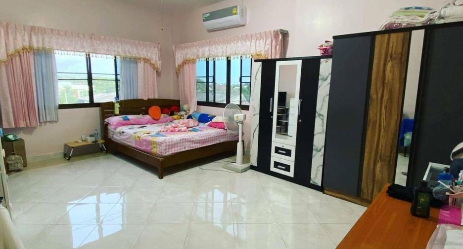 For sale 3 bedrooms house in Sattahip, Pattaya