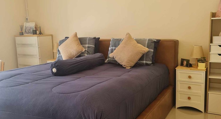 Gewerbefläche zum Kauf mit 3 Zimmer in Bang Lamung, Chonburi