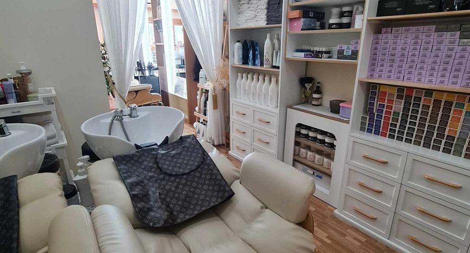 Gewerbefläche zum Kauf mit 3 Zimmer in Bang Lamung, Chonburi