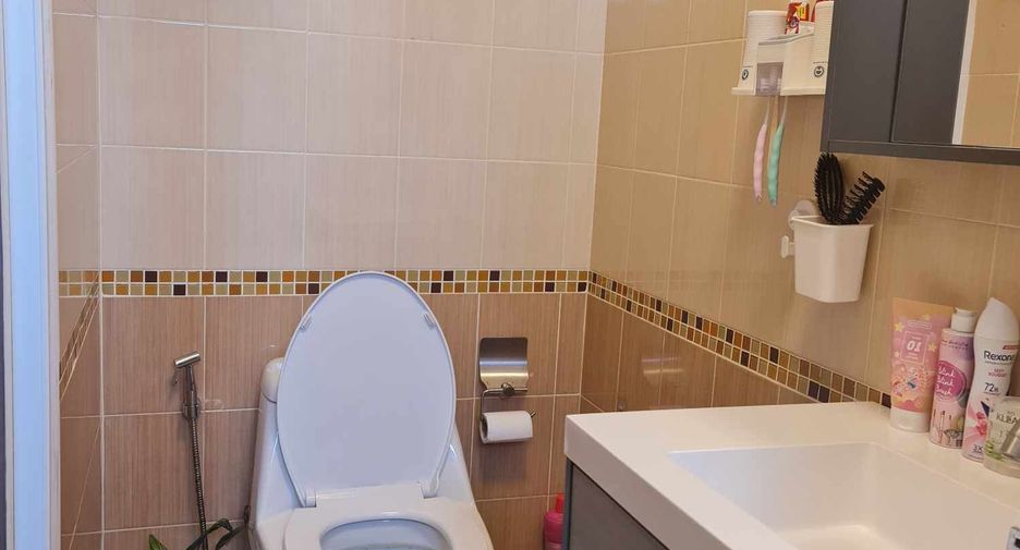 Gewerbefläche zum Kauf mit 3 Zimmer in Bang Lamung, Chonburi