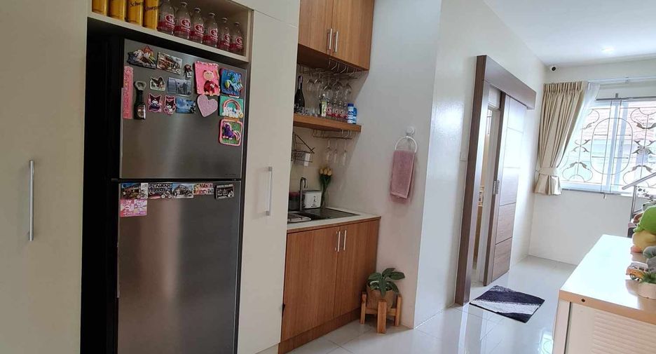 Gewerbefläche zum Kauf mit 3 Zimmer in Bang Lamung, Chonburi