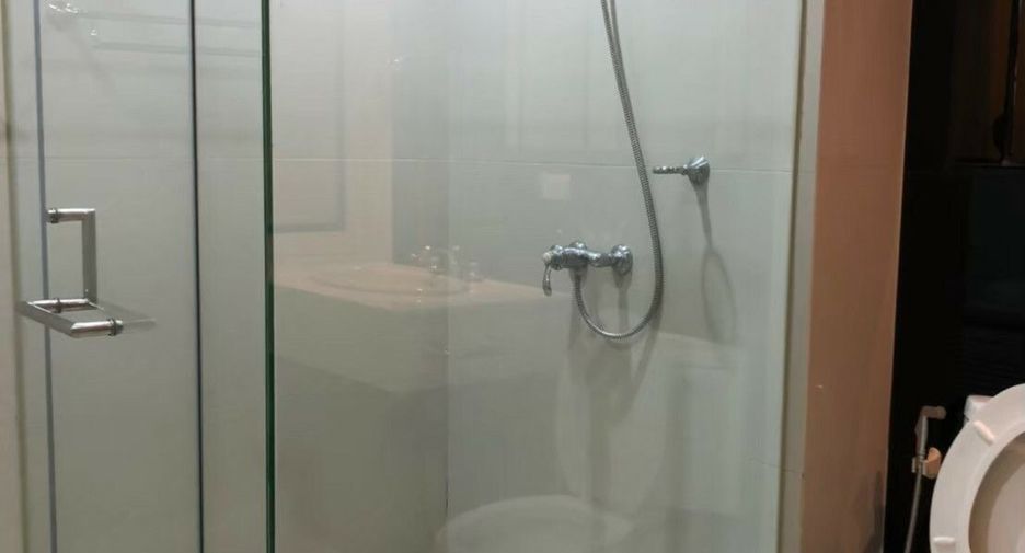 For rent 1 bed condo in Pathum Wan, Bangkok