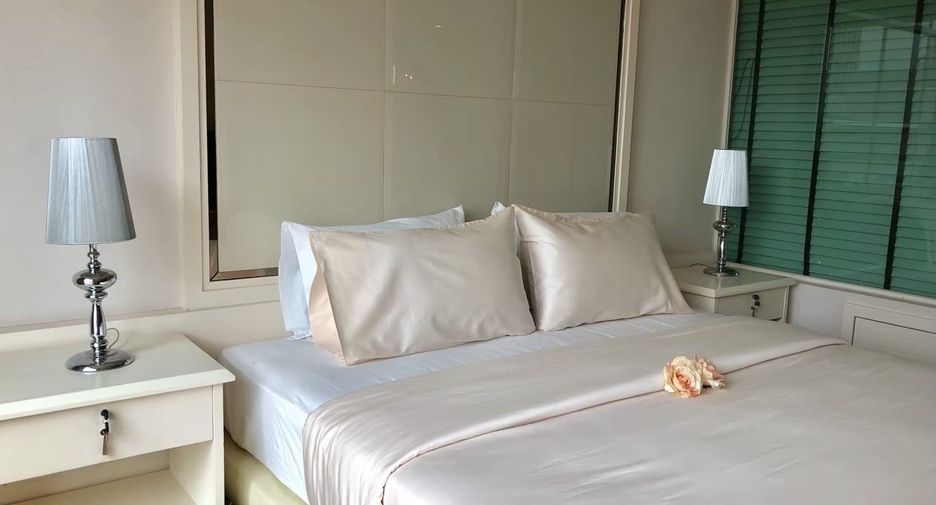 For rent 1 bed condo in Pathum Wan, Bangkok