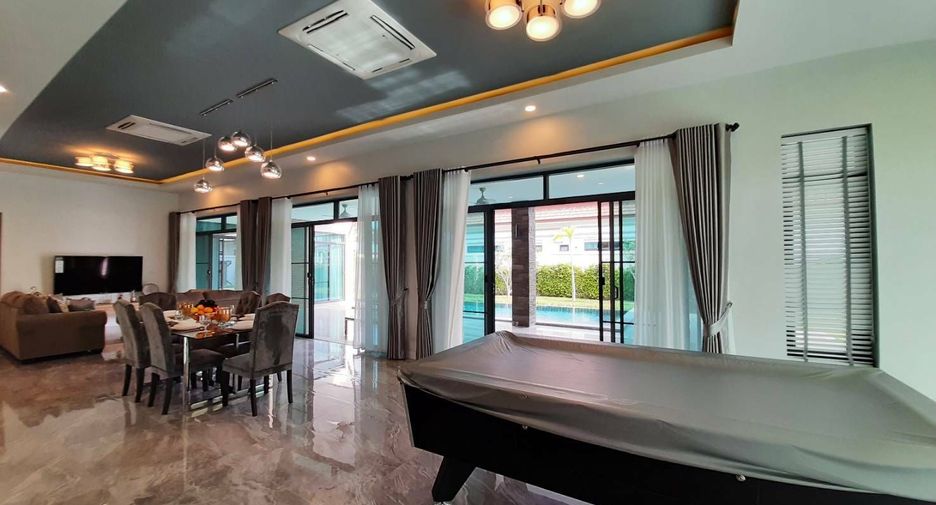 For sale 3 ベッドルーム villa in Cha Am, Phetchaburi