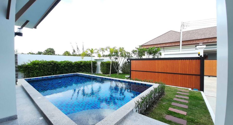 For sale 3 ベッドルーム villa in Cha Am, Phetchaburi