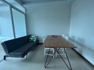 Condo en alquiler de 2 habitaciones en Ratchathewi, Bangkok