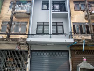 出售 4 卧室 联排别墅 在 Bang Kapi, 曼谷