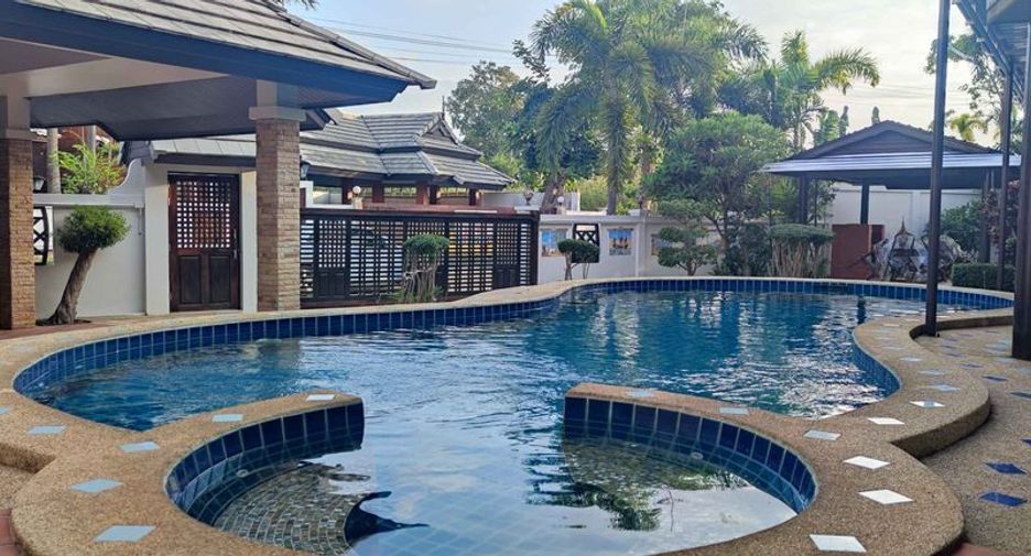 Villa zum Kauf und zur Miete mit 4 Zimmer in Bang Lamung, Chonburi