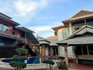 For Rent 4 Bedroom Villa In Bang Lamung, Chonburi