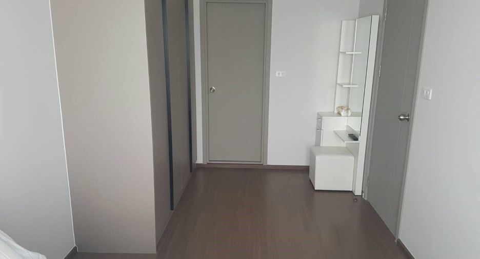 For rent 2 bedrooms condo in Phra Khanong, Bangkok