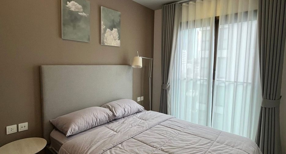For rent 2 bedrooms condo in Watthana, Bangkok