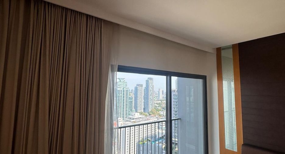 For rent 2 bedrooms condo in Khlong Toei, Bangkok