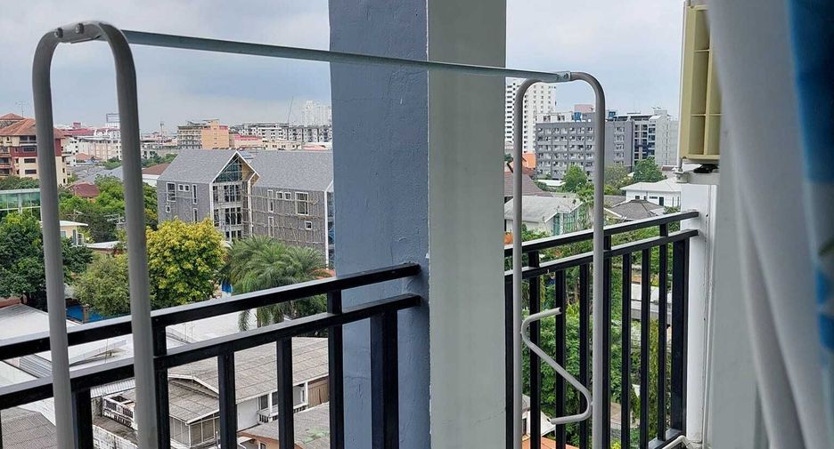 For sale and for rent 2 bedrooms condo in Bang Kapi, Bangkok