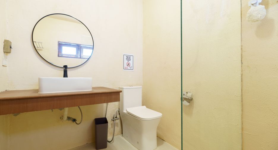 Reihenhaus zur Miete mit 5 Zimmer in Watthana, Bangkok