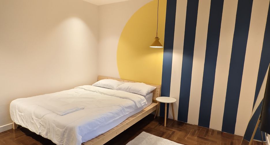 Reihenhaus zur Miete mit 5 Zimmer in Watthana, Bangkok