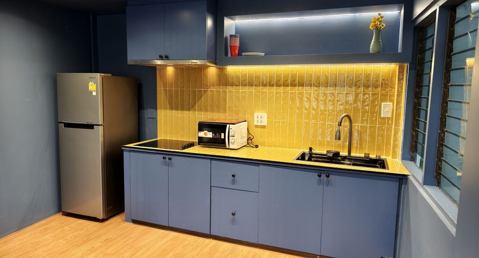 Reihenhaus zur Miete mit 5 Zimmer in Watthana, Bangkok