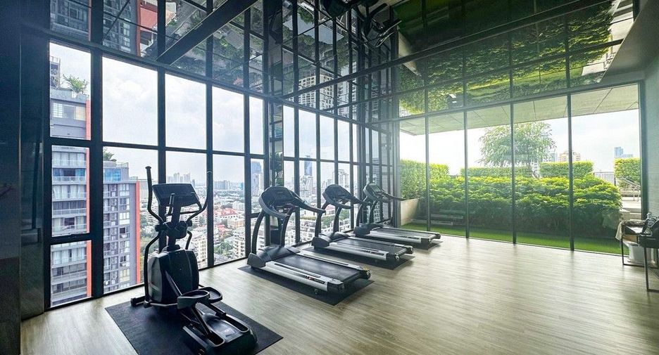 For sale 2 bedrooms condo in Watthana, Bangkok