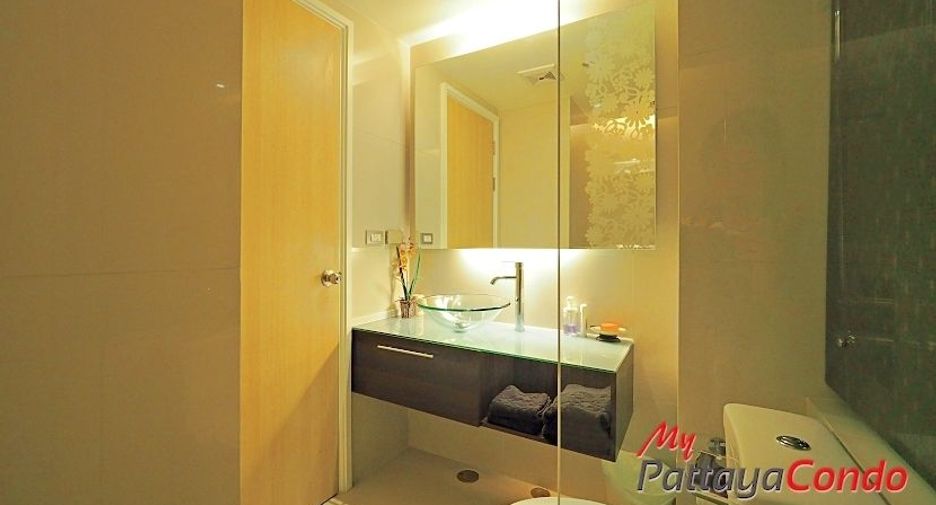 Condo en venta de 2 habitaciones en Bang Lamung, Chonburi