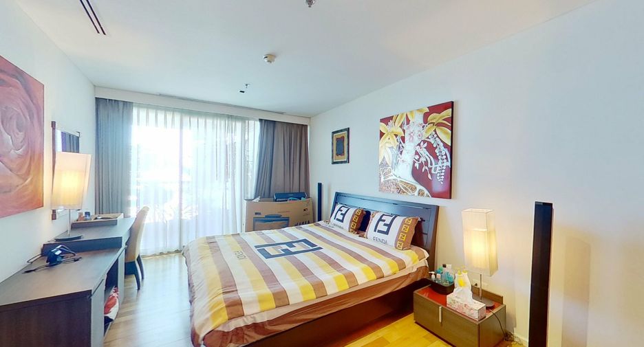For sale 2 bedrooms condo in Khlong Toei, Bangkok