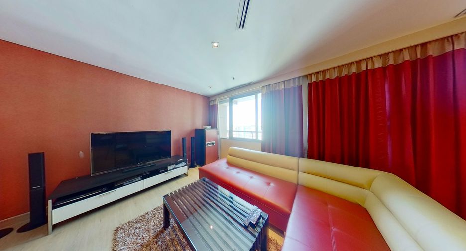 For sale 2 bedrooms condo in Khlong Toei, Bangkok