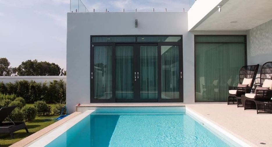 Villa zum Kauf mit 3 Zimmer in Bang Lamung, Chonburi