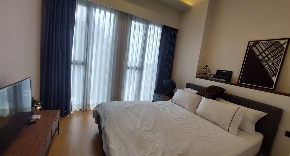 For rent 3 bedrooms condo in Watthana, Bangkok