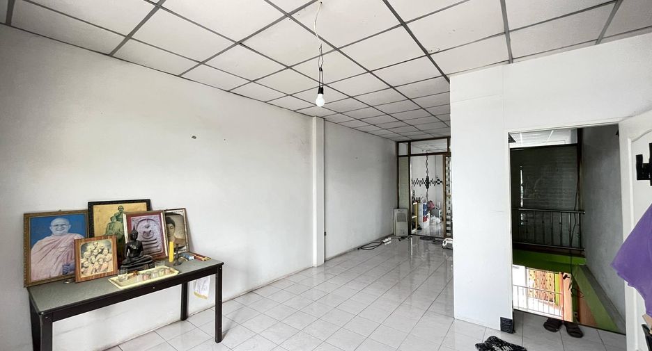 For sale retail Space in Sattahip, Chonburi