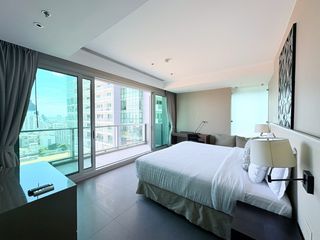 For rent 2 bedrooms condo in Sathon, Bangkok