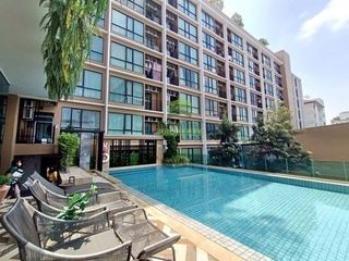 Wohnung zur Miete mit Studio in Huai Khwang, Bangkok