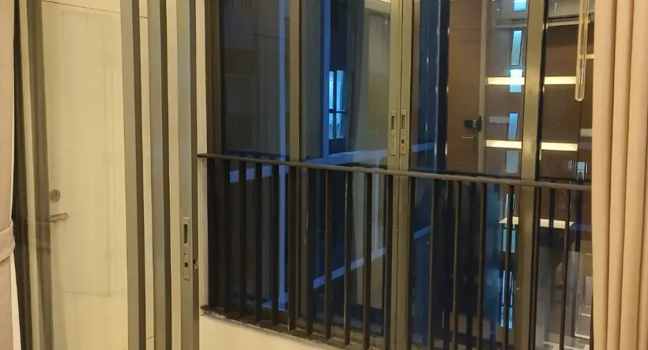 For rent 2 bedrooms condo in Khlong San, Bangkok