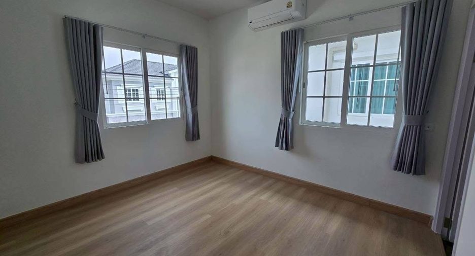 For rent 4 bedrooms house in Mueang Samut Prakan, Samut Prakan